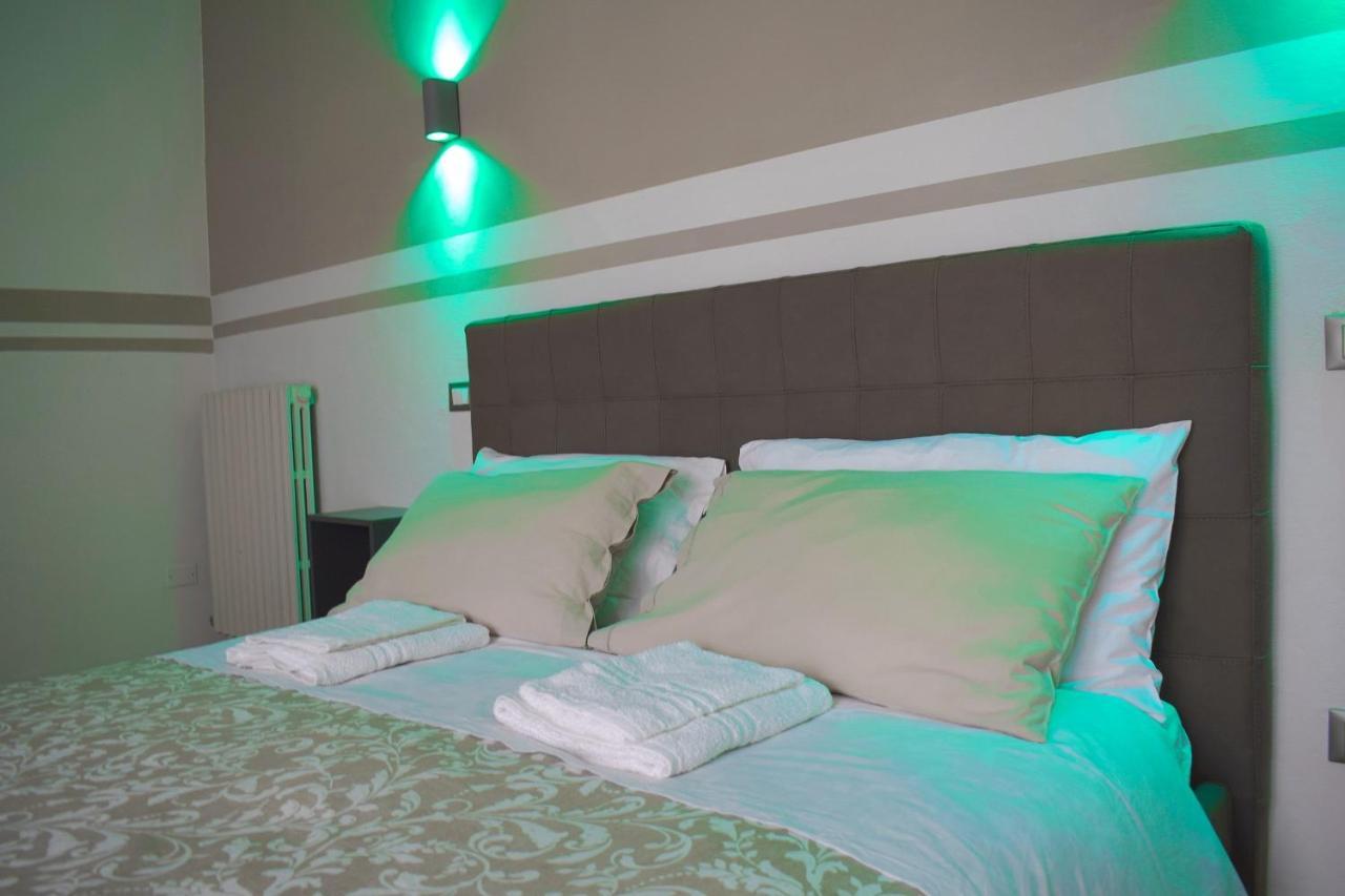 Hotel Good Vibes à Pise Extérieur photo